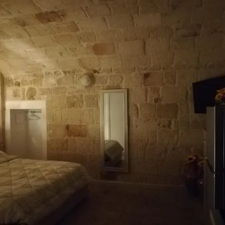 Via Magno * Monopoli